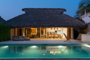 Oceanfront House 2, La Flia